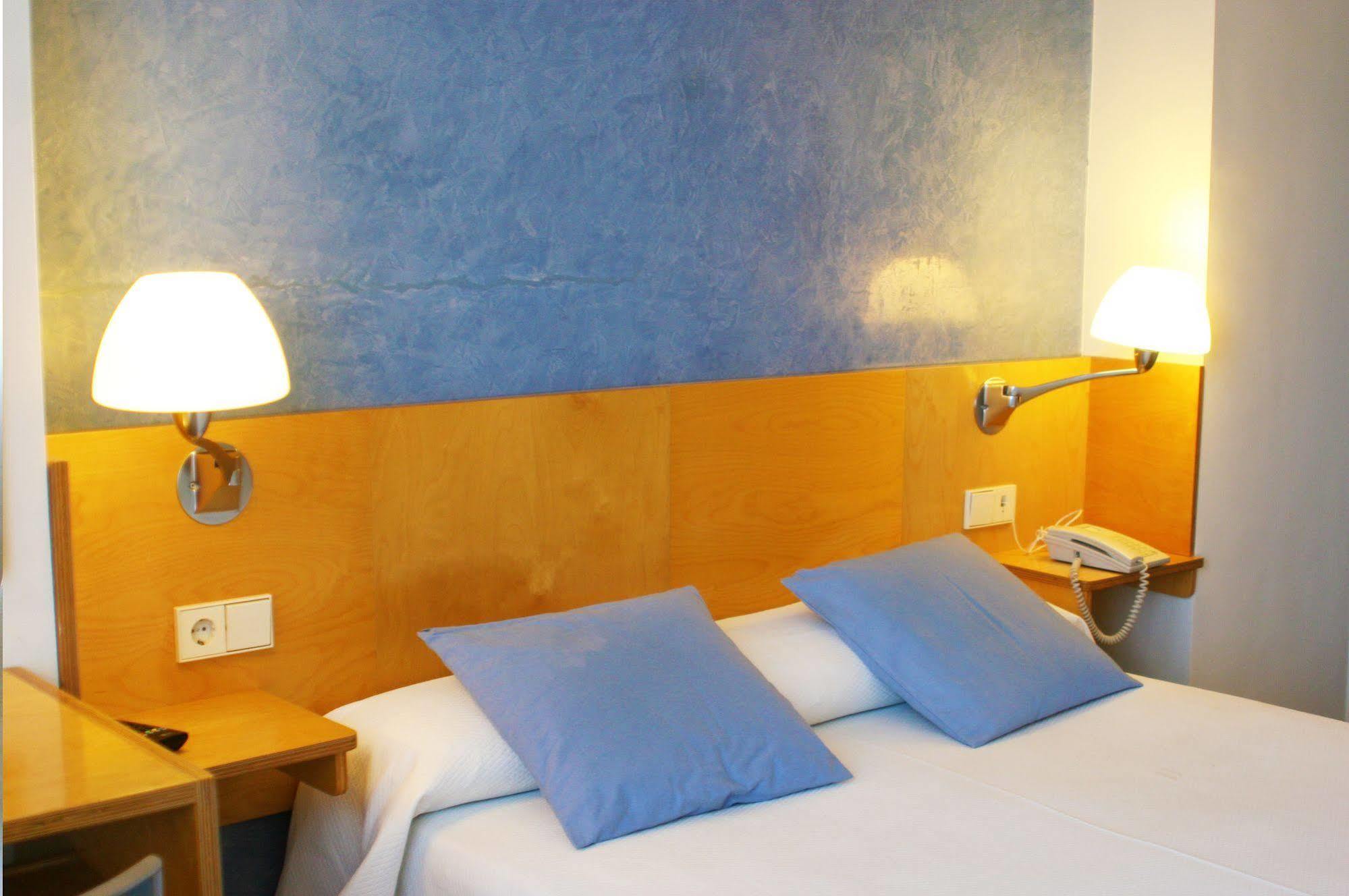 Hotel Rambla Figueres 외부 사진