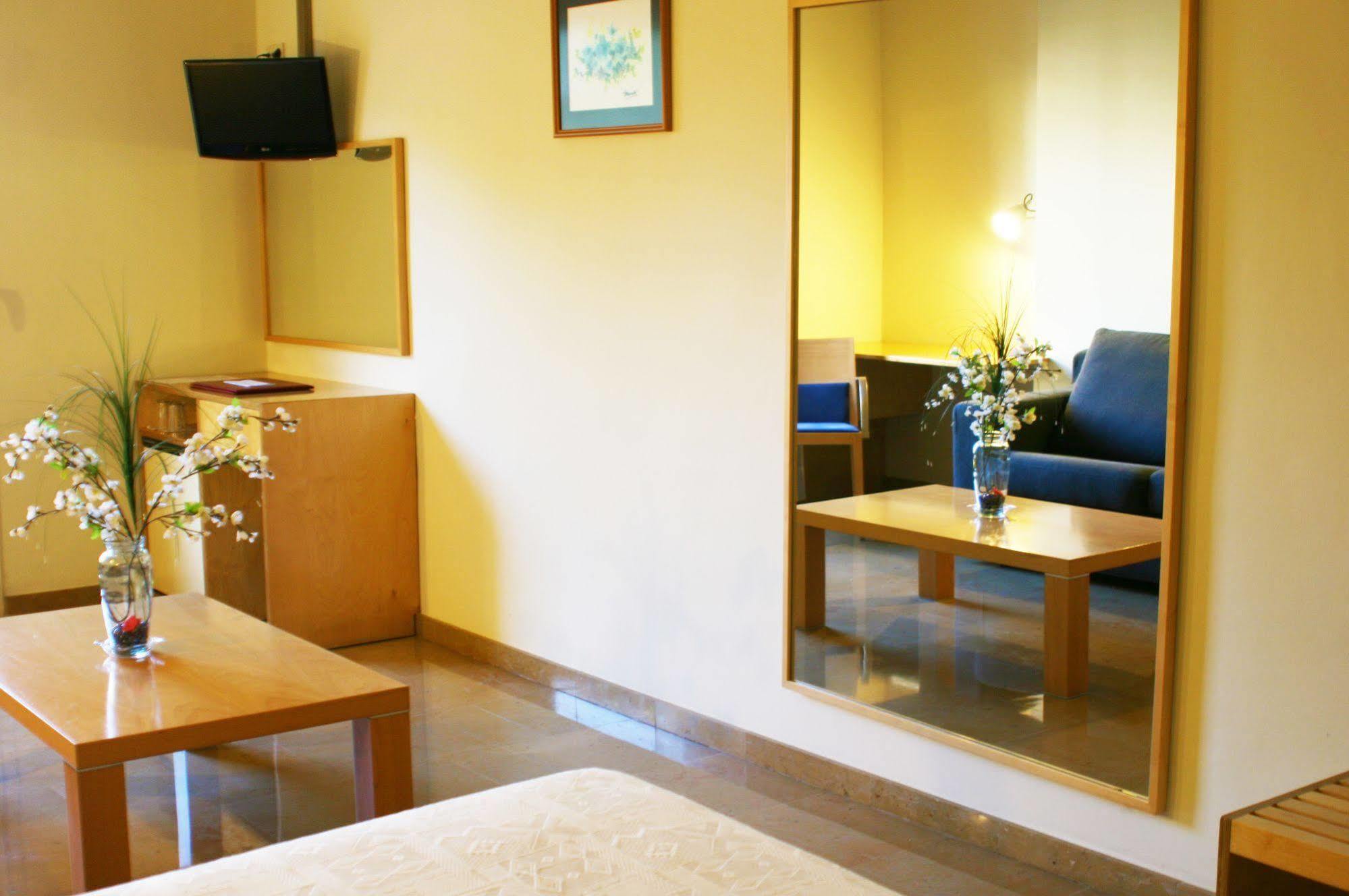 Hotel Rambla Figueres 외부 사진